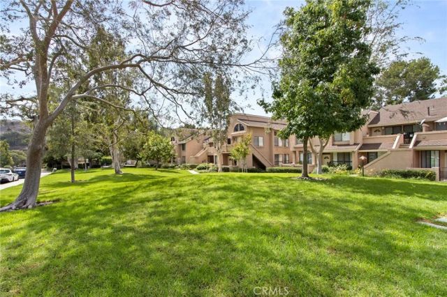 5722 E Stillwater 11, Orange, CA 92869
