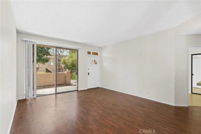 5722 E Stillwater 11, Orange, CA 92869