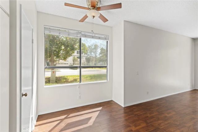 5722 E Stillwater 11, Orange, CA 92869