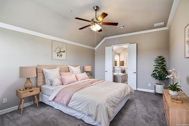 287 Cascade Trail, Castroville, TX 78009