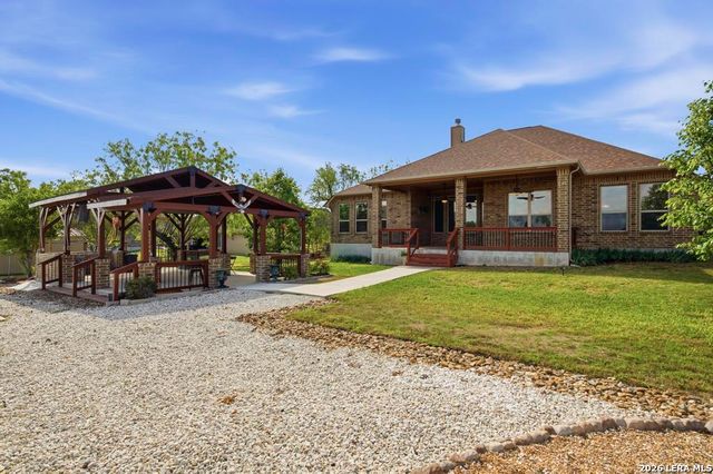 287 Cascade Trail, Castroville, TX 78009