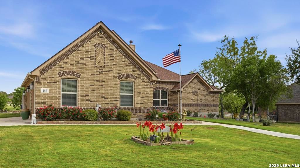 287 Cascade Trail, Castroville, TX 78009