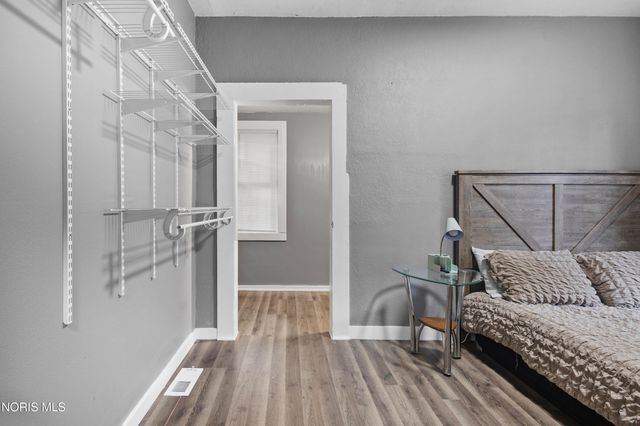 122 Columbia Street, Toledo, OH 43620