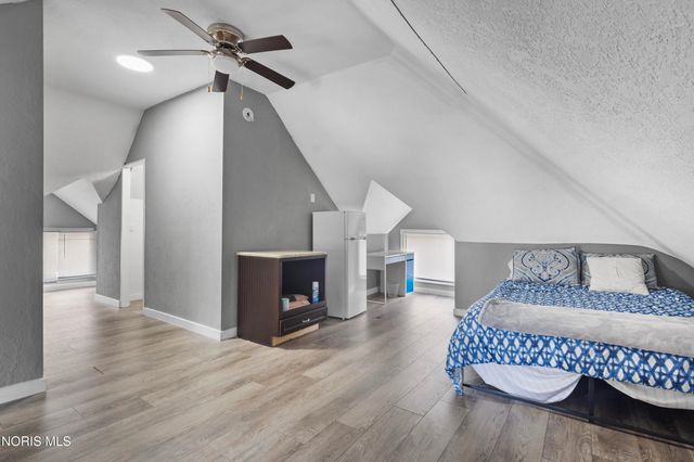 122 Columbia Street, Toledo, OH 43620