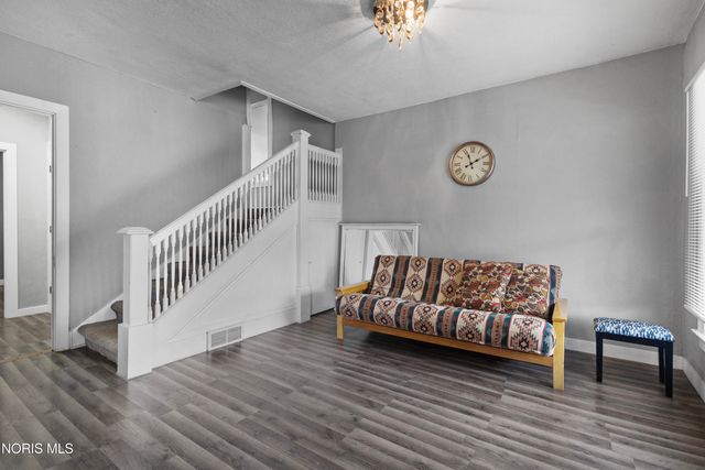 122 Columbia Street, Toledo, OH 43620