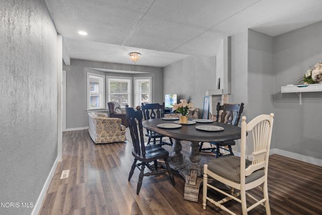 122 Columbia Street, Toledo, OH 43620