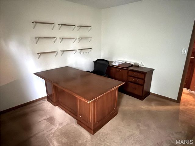 12415 Somerset Place Drive F, Unincorporated, MO 63128
