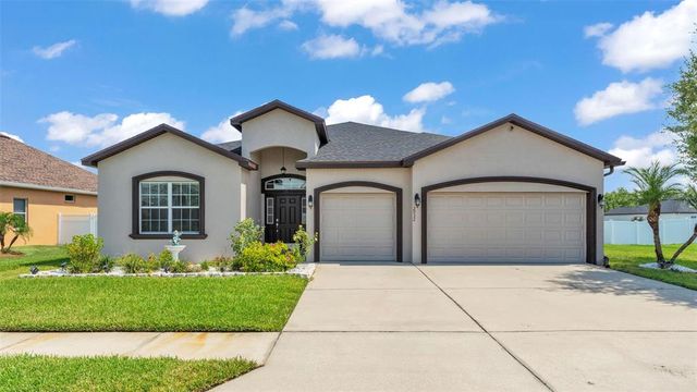 2932 BLACKWATER CREEK DR, Lakeland, FL 33810