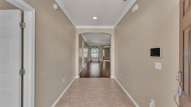 2932 BLACKWATER CREEK DR, Lakeland, FL 33810