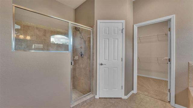 2932 BLACKWATER CREEK DR, Lakeland, FL 33810