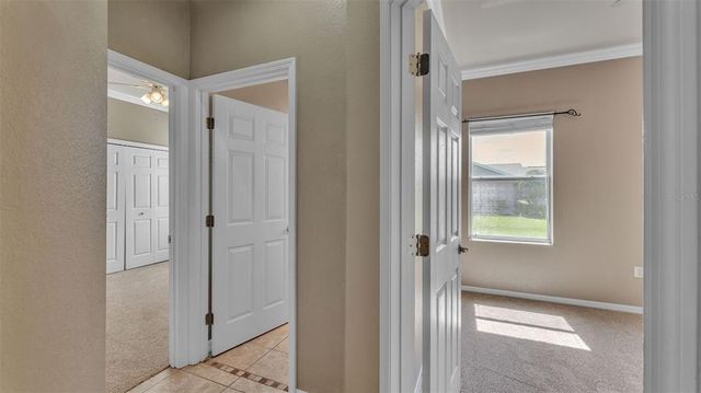 2932 BLACKWATER CREEK DR, Lakeland, FL 33810