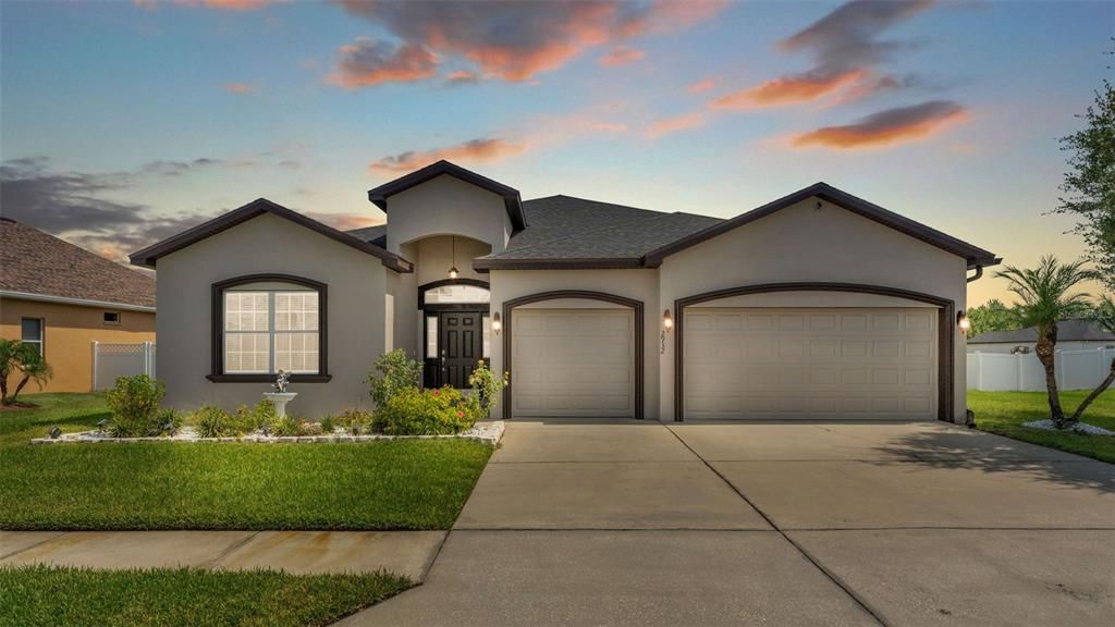 2932 BLACKWATER CREEK DR, Lakeland, FL 33810