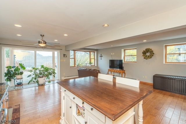 46 Myrtle Ave, Frankford Twp., NJ 07826