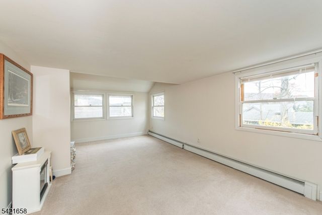 46 Myrtle Ave, Frankford Twp., NJ 07826