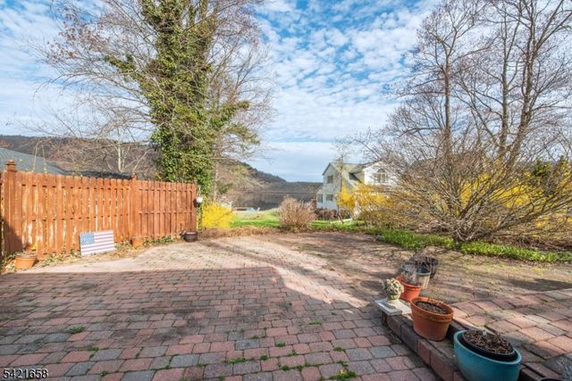 46 Myrtle Ave, Frankford Twp., NJ 07826