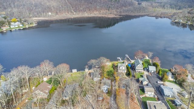 46 Myrtle Ave, Frankford Twp., NJ 07826