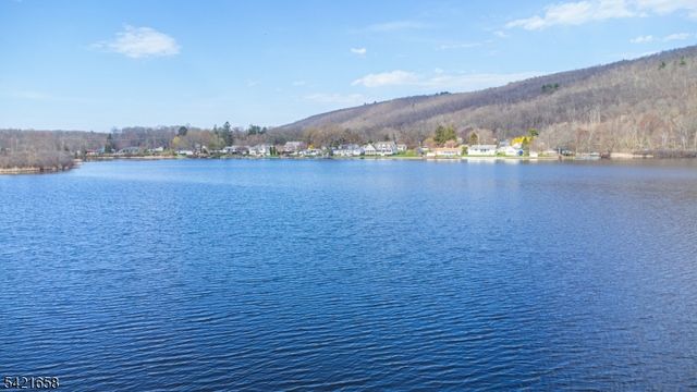 46 Myrtle Ave, Frankford Twp., NJ 07826