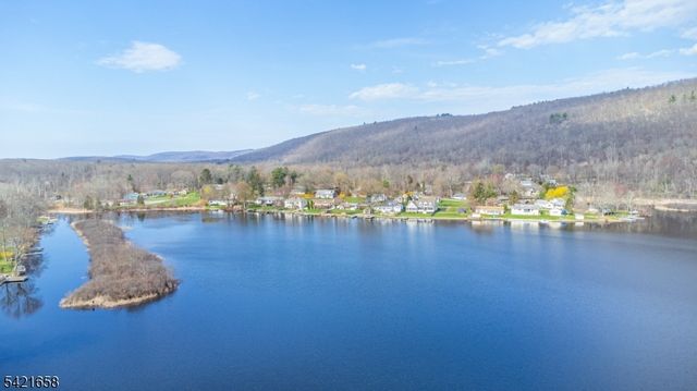 46 Myrtle Ave, Frankford Twp., NJ 07826