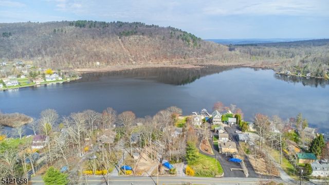 46 Myrtle Ave, Frankford Twp., NJ 07826