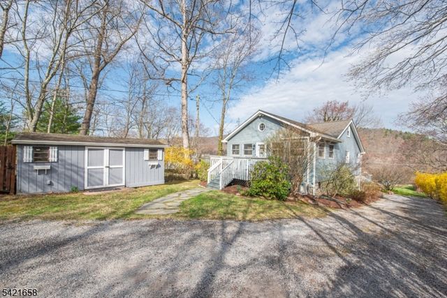46 Myrtle Ave, Frankford Twp., NJ 07826