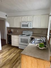 306 W Parkway Avenue, Flint, MI 48505