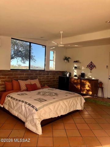 4390 W Camino Nuestro, Tucson, AZ 85745