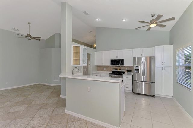 5271 HIGHBURY CIRCLE, Sarasota, FL 34238