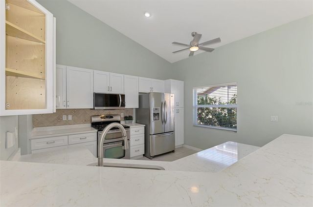 5271 HIGHBURY CIRCLE, Sarasota, FL 34238