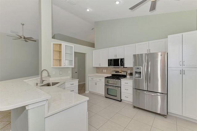 5271 HIGHBURY CIRCLE, Sarasota, FL 34238
