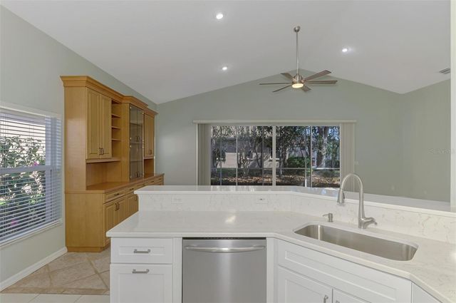 5271 HIGHBURY CIRCLE, Sarasota, FL 34238