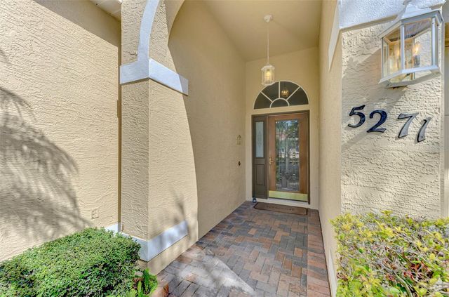 5271 HIGHBURY CIRCLE, Sarasota, FL 34238