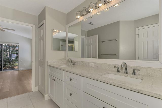 5271 HIGHBURY CIRCLE, Sarasota, FL 34238