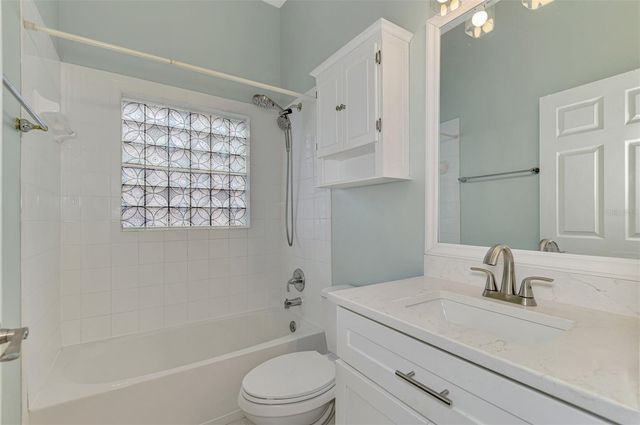 5271 HIGHBURY CIRCLE, Sarasota, FL 34238