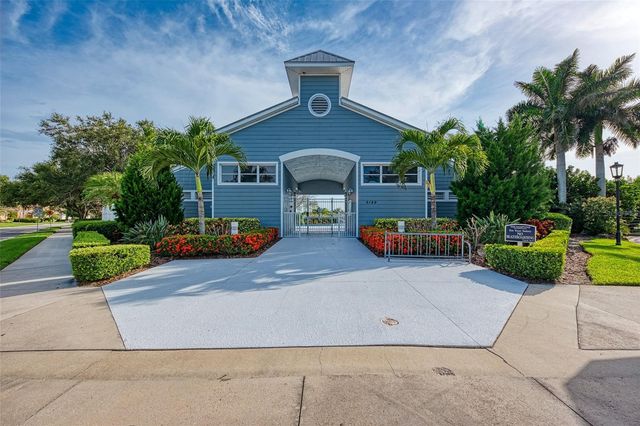 5271 HIGHBURY CIRCLE, Sarasota, FL 34238
