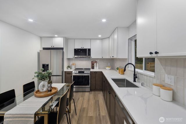 3002 NE 97th Street, Seattle, WA 98115