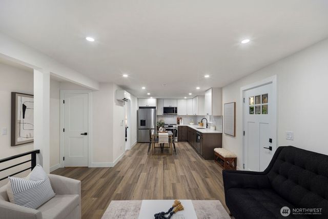 3002 NE 97th Street, Seattle, WA 98115