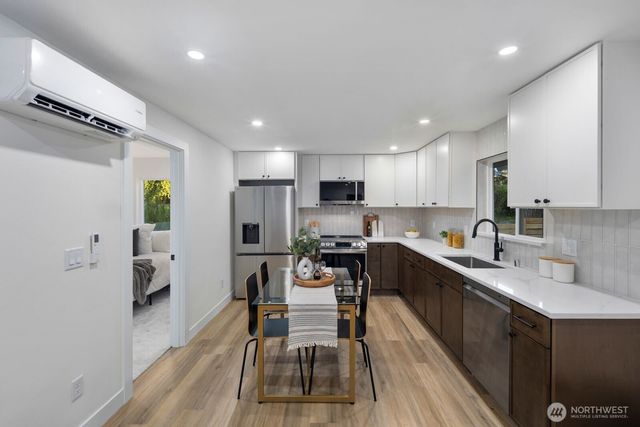 3002 NE 97th Street, Seattle, WA 98115