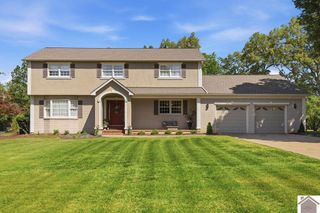 2010 Gatesborough Circle # 4, Murray, KY 42071