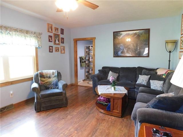 577 Woodside Old Frame Road, Smithfield, PA 15478