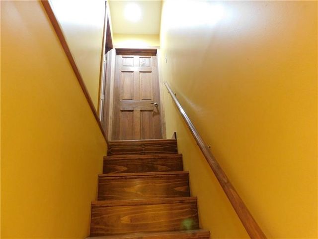 577 Woodside Old Frame Road, Smithfield, PA 15478