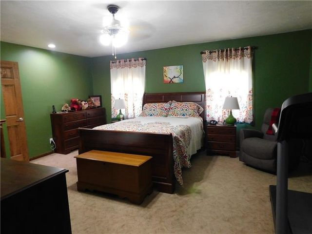 577 Woodside Old Frame Road, Smithfield, PA 15478