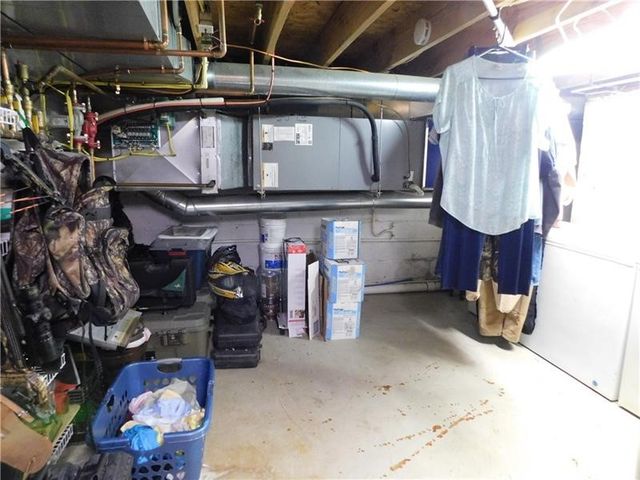 577 Woodside Old Frame Road, Smithfield, PA 15478