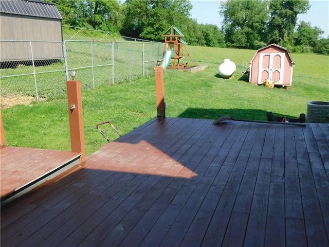 577 Woodside Old Frame Road, Smithfield, PA 15478