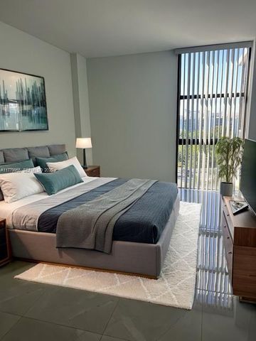 20301 W Country Club Drive 830, Aventura, FL 33180