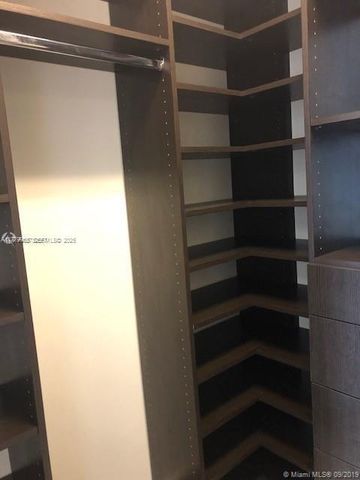 20301 W Country Club Drive 830, Aventura, FL 33180