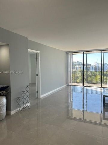 20301 W Country Club Drive 830, Aventura, FL 33180