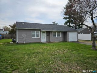 11 Audette Drive, Wallingford, CT 06492