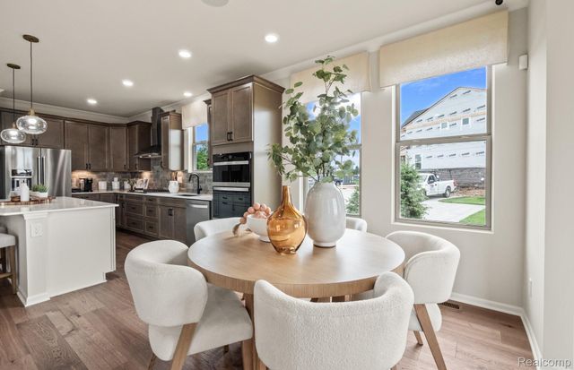 867 Kelpie Drive, Pittsfield Charter Township, MI 48108