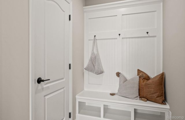 867 Kelpie Drive, Pittsfield Charter Township, MI 48108