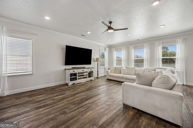 152 College Street, Kingsland, GA 31548